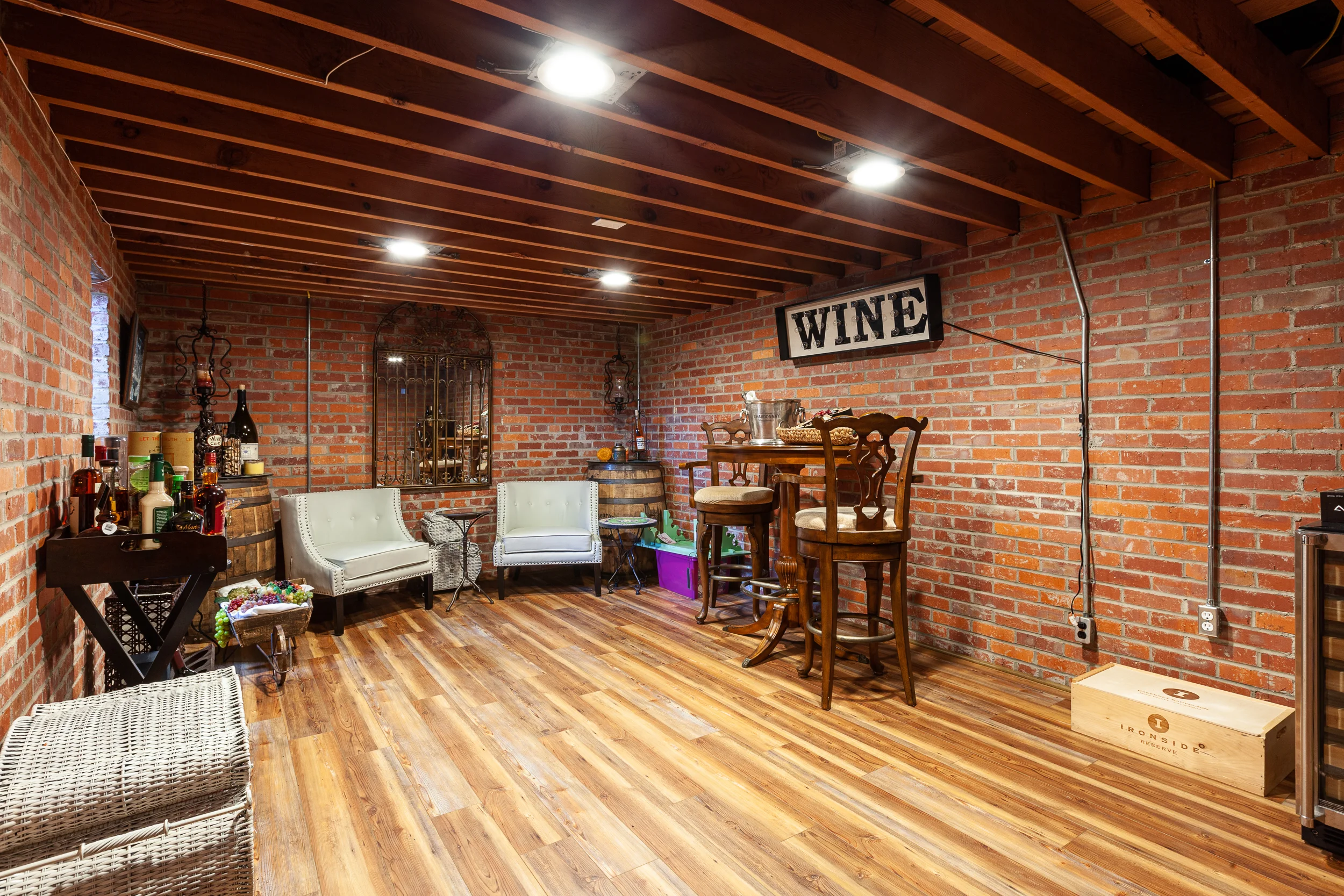 704 Summerly Dr-33.jpg