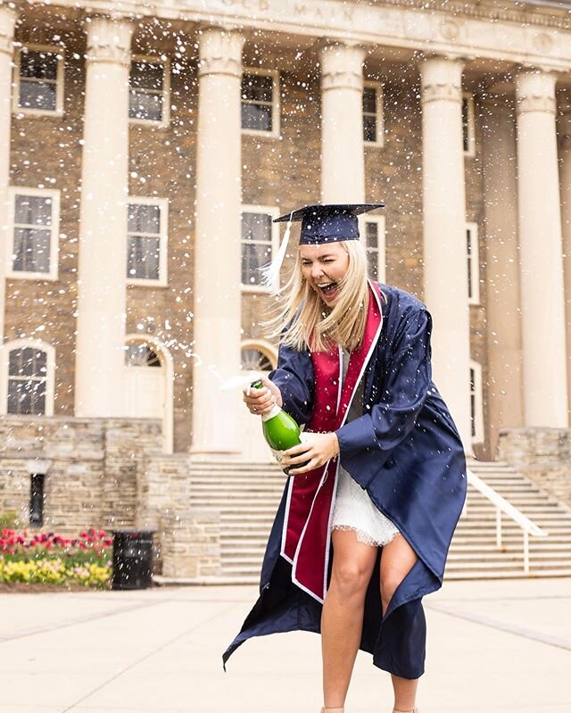 congratulations to all of the amazing 2020 graduates!!
@carolineefishh

message me if you still need graduation photos for any college or university!
☼
☼
☼
☼
☼
#portrait #portraitphotography #portraiture #graduation #graduationpictures #champagne #ca