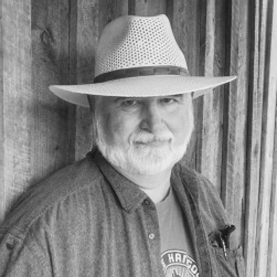 Russell Faulk Instructor, Intermediate/Advanced Guitar, Fiddle Russell is a graduate of Belmont College with a major in Commercial Guitar. He began playing piano and guitar at ages 12 and 15, respectively. Through high school he played in the school jazz band (guitar & bass), concert band (french horn) and marching band (alto horn). A musical omnivore, Russell’s performed as a singer/songwriter and has played with various rock bands, country bands, Irish dance bands, old-time string bands, a bluegrass band and as a utility member of various worship groups. His early career included gigs at Nashville Songwriter’s Association and Cornelius Publishing.