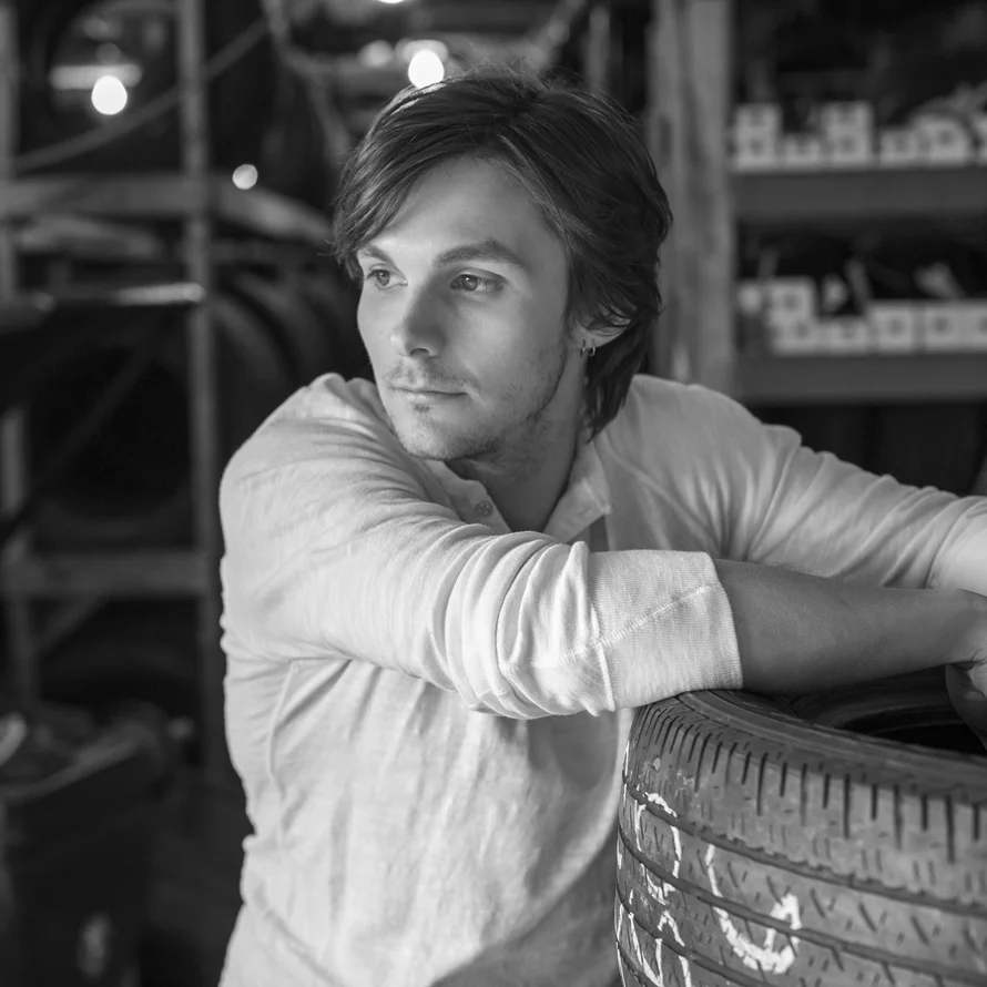 Charlie Worsham Singer/songwriter/multi-instrumentalist & performer, Nashville, TN