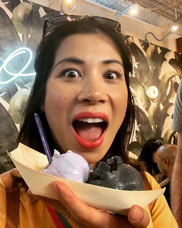 🍡🍦🍧Shhhheeeet this amazing desert bar has amazing Ube and Black Buko Ice Cream 🤪Guise listen up @mamasonsdirtyicecream has landed in Leicester Square and as it’s the hottest day of the year yet. Treat yo selves! #sarapaf #dessertbarsinlondon #icecream #ube #blackicecream #calamansi #pinos #fillypoods (next time you’re in London 🇵🇭🇬🇧@nicoleponseca @jeppyparaiso) 💯% 🌈