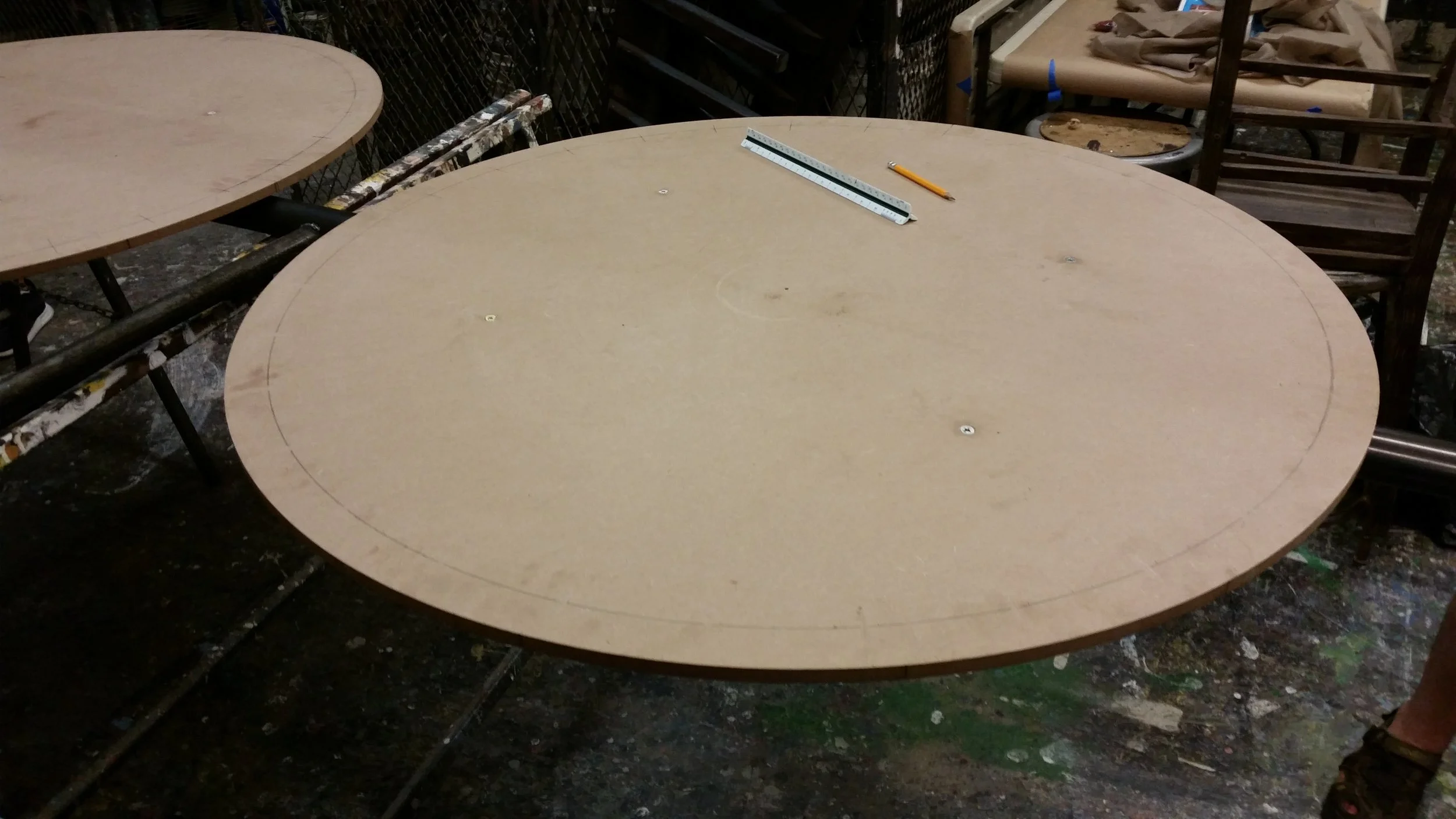 Tracing Target Holes