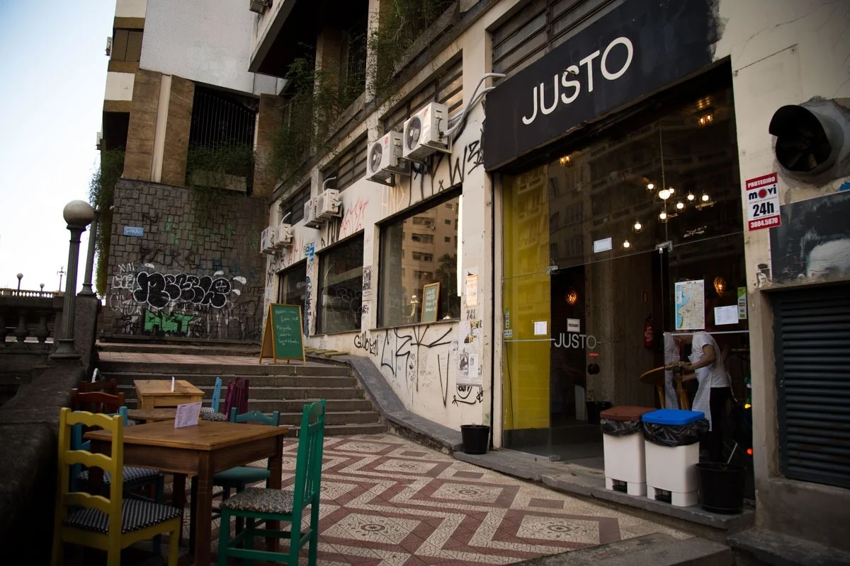 Aberto em dezembro do ano passado, o Justo ocupa a escadaria do Viaduto Otávio Rocha, junto à Avenida Borges Medeiros, no Centro Histórico de Porto Alegre (Fotos/Divulgação)