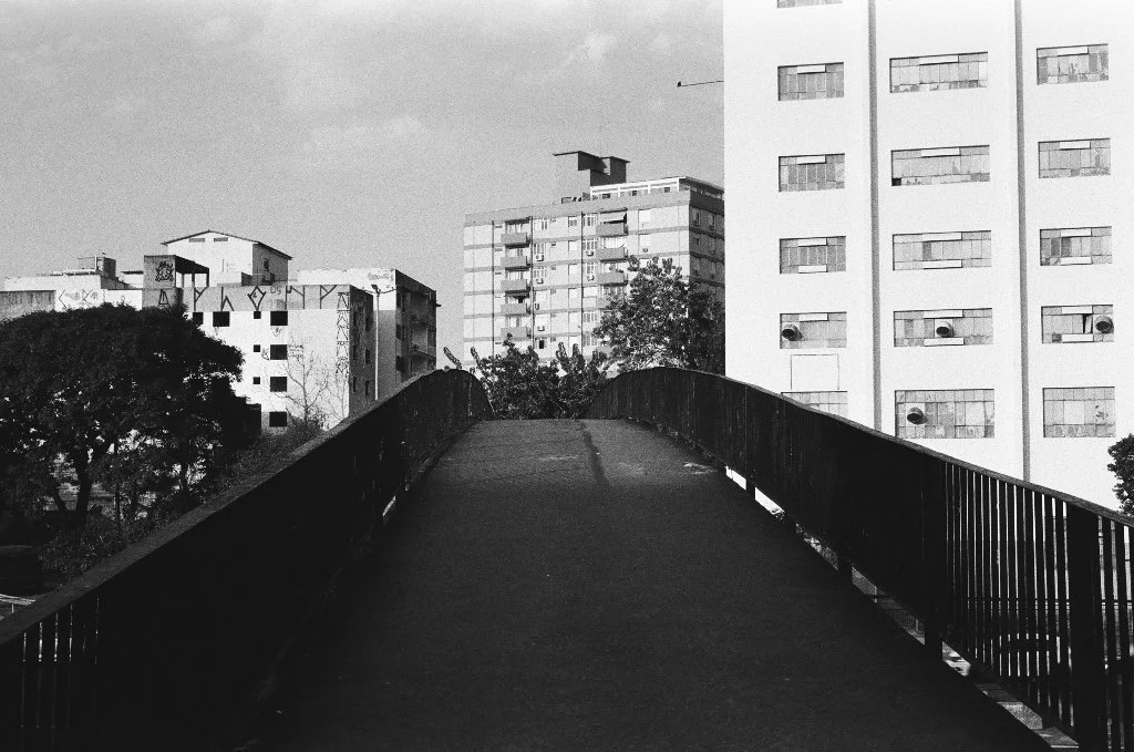 Filme de BR histórias de vida atravessadas pela estrada que reparte uma cidade ao meio 4.jpg