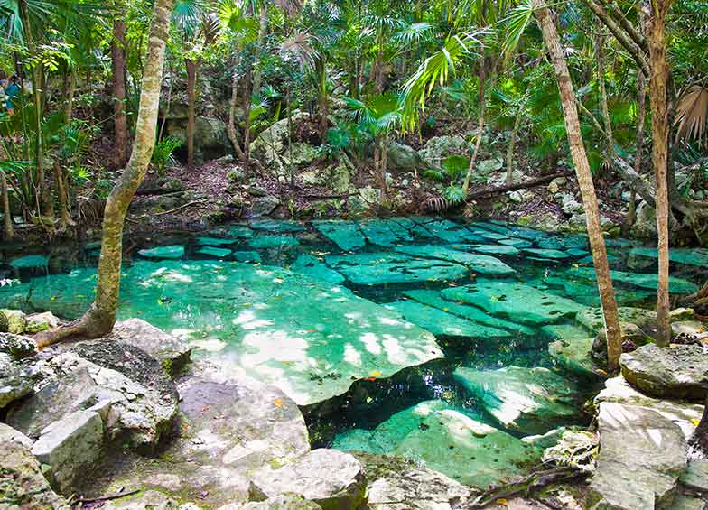 cenote-azul.jpg