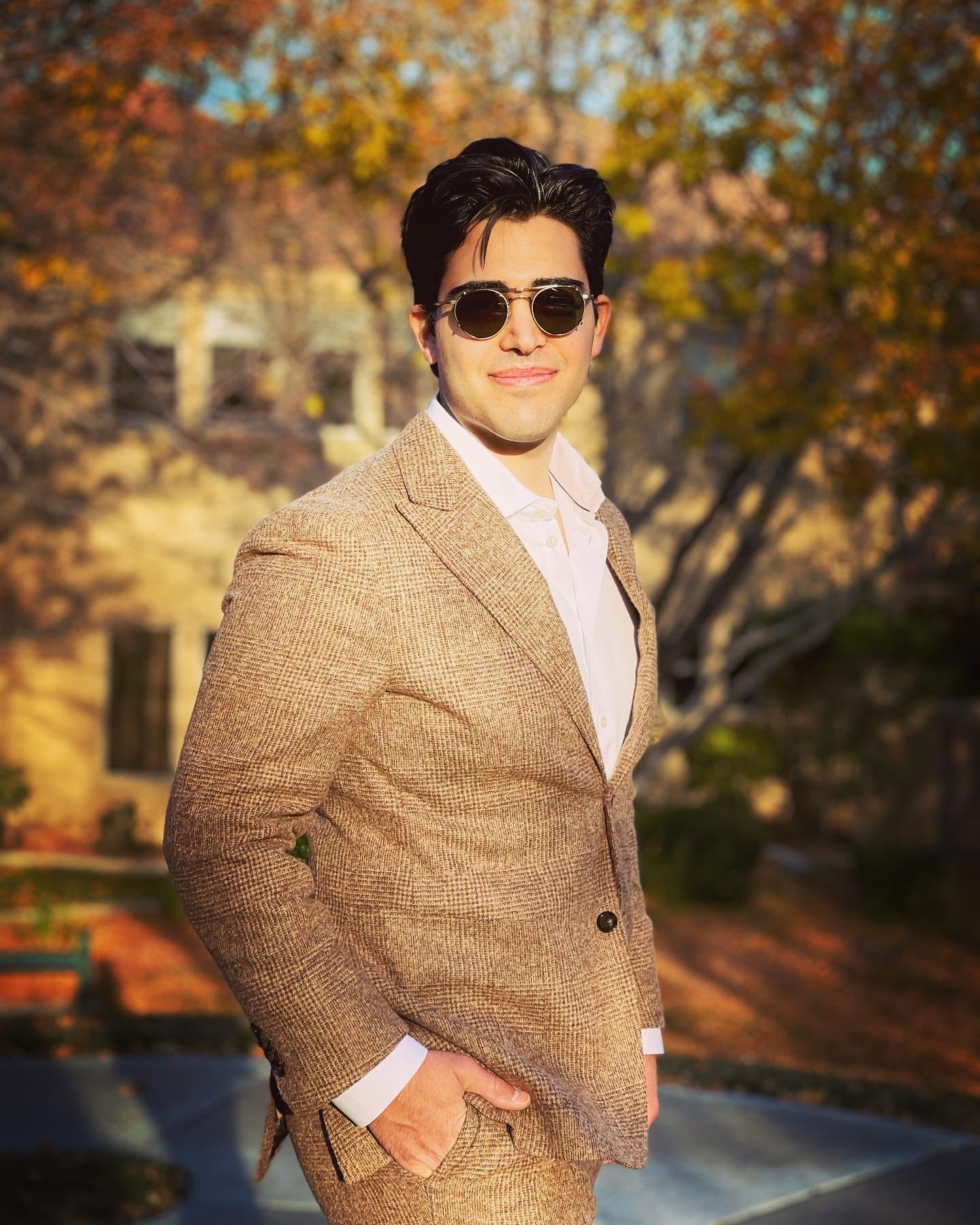 🍂🍁
-
-
-
#leaves #red #yellow #winter #wool #wooljacket #portrait #reds #orange #lasvegas #summerlin #summerlinlife #suit #suitsupply @suitsupply