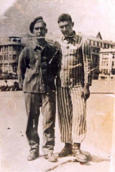 El judío de Salónica Ovadia Baruch tras su liberación de un campo de concentración en Austria, 20 de junio de 1945