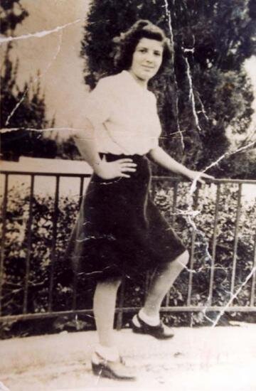 Aliza Tzarfati-Baruch after liberation from a concentration camp, August 1945