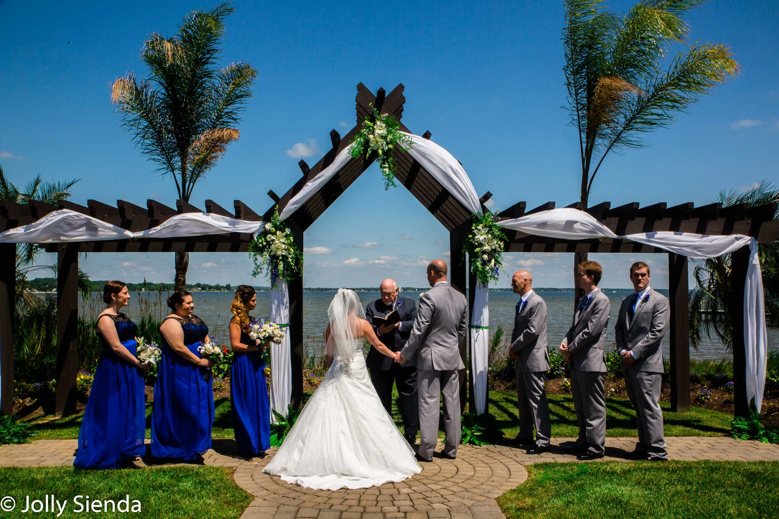 Wedding photography for a Hawaiian style wedding