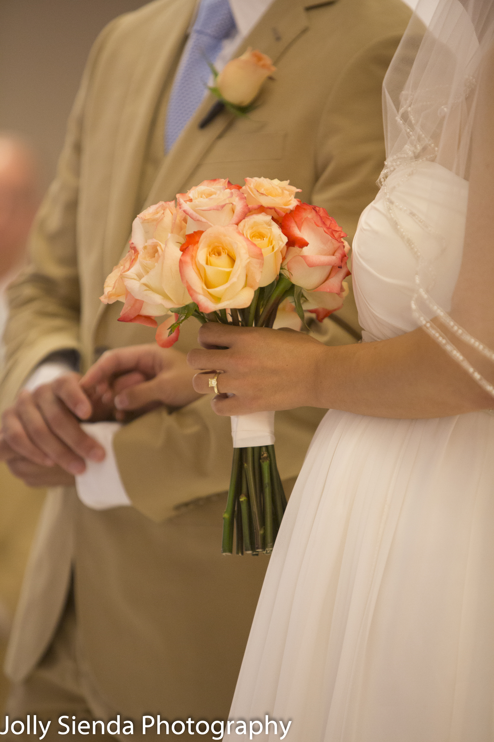 Wedding ring and roses, wedding photography