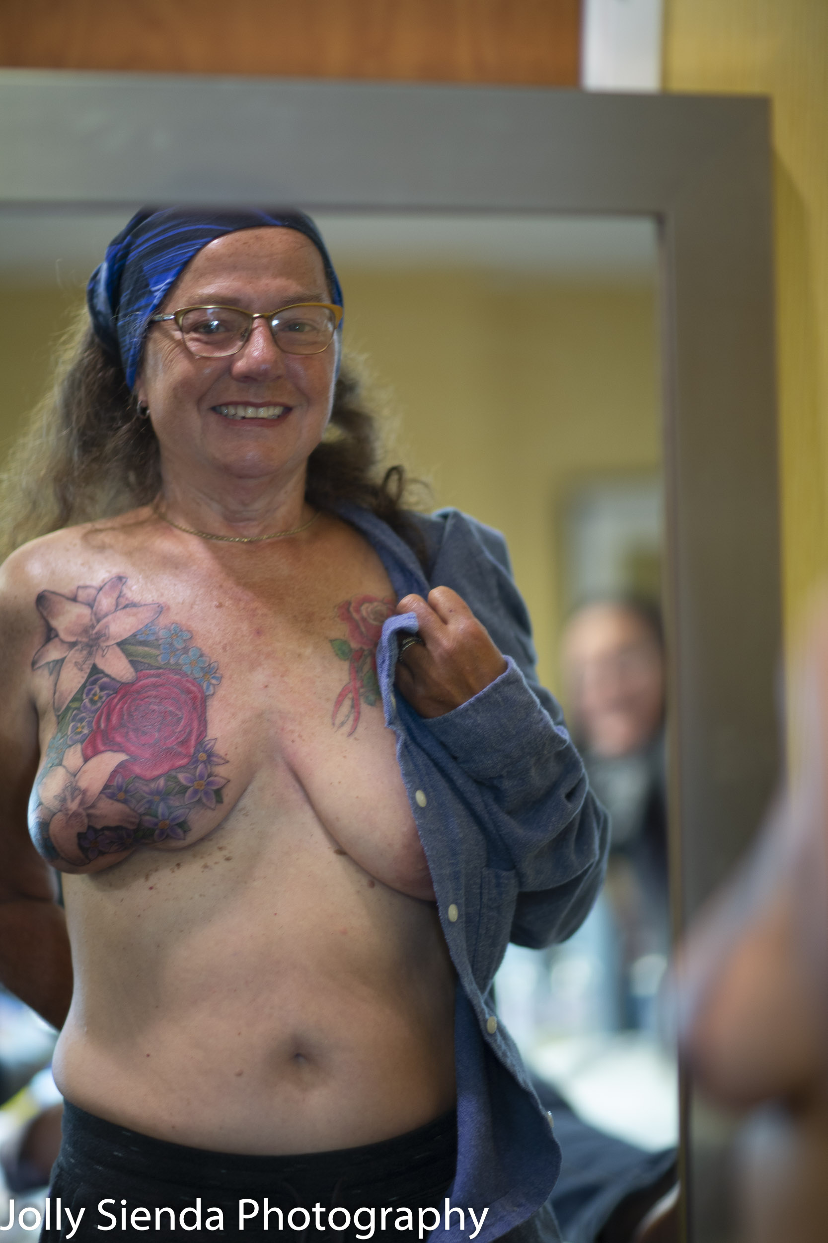 Breast Cancer Survivors get 
Mastectomy Tatoos
