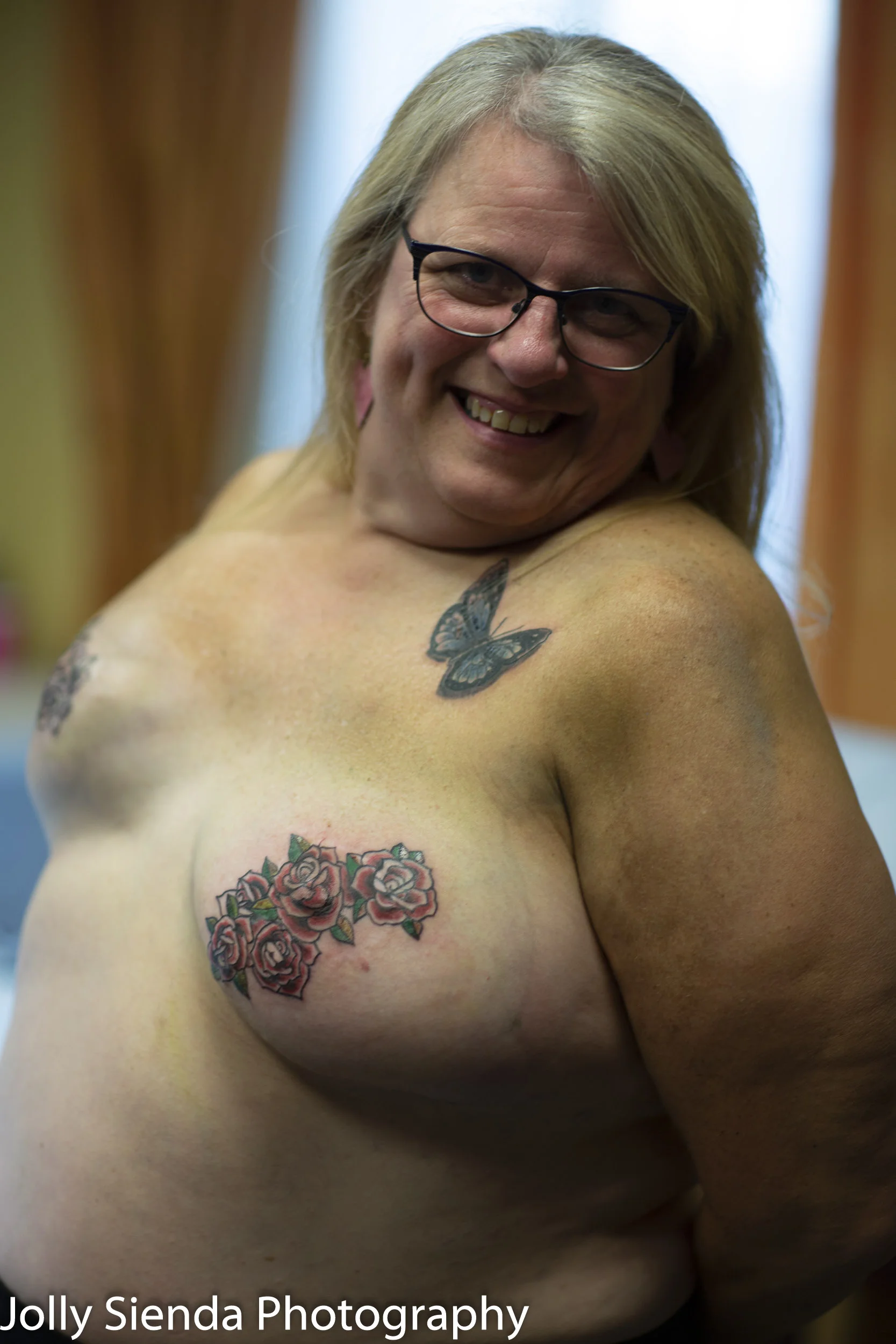 Breast Cancer Survivors get
Mastectomy Tatoos