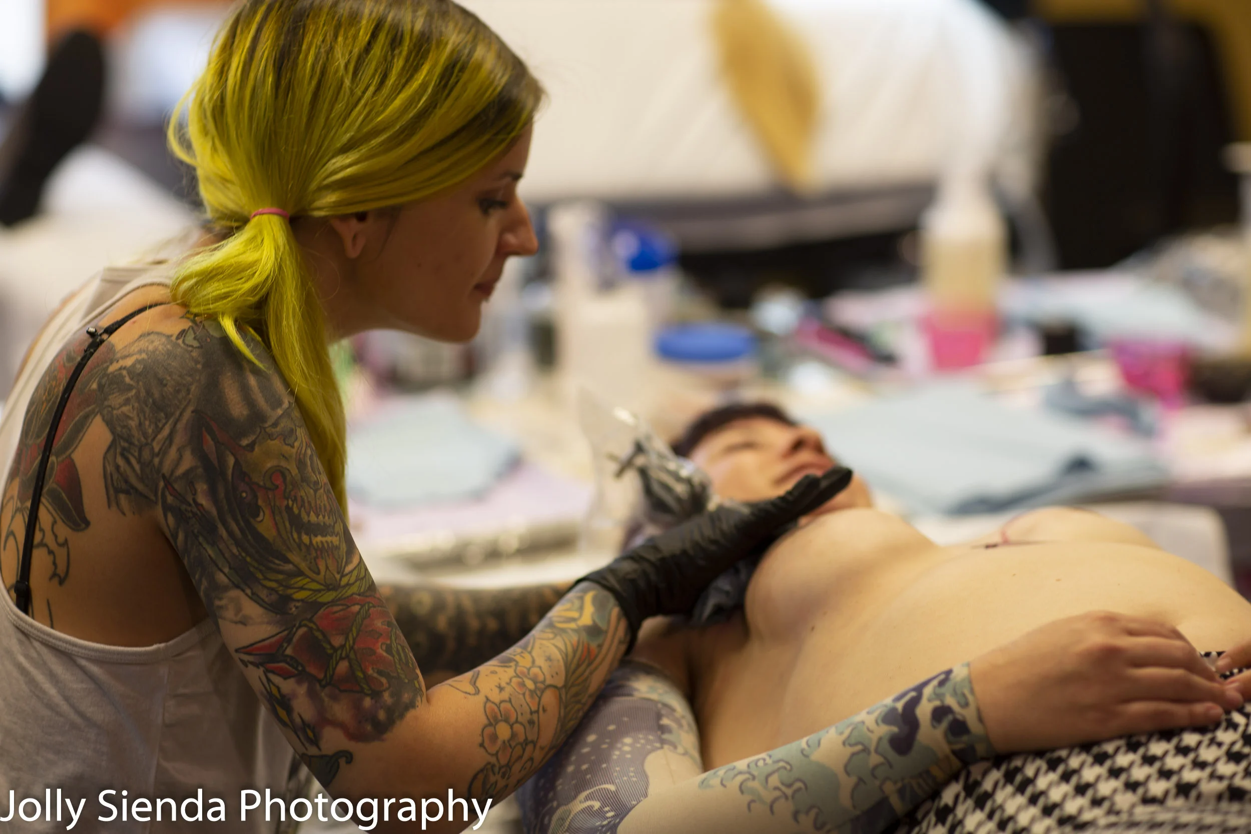 Breast Cancer Survivors get 
Mastectomy Tatoos
