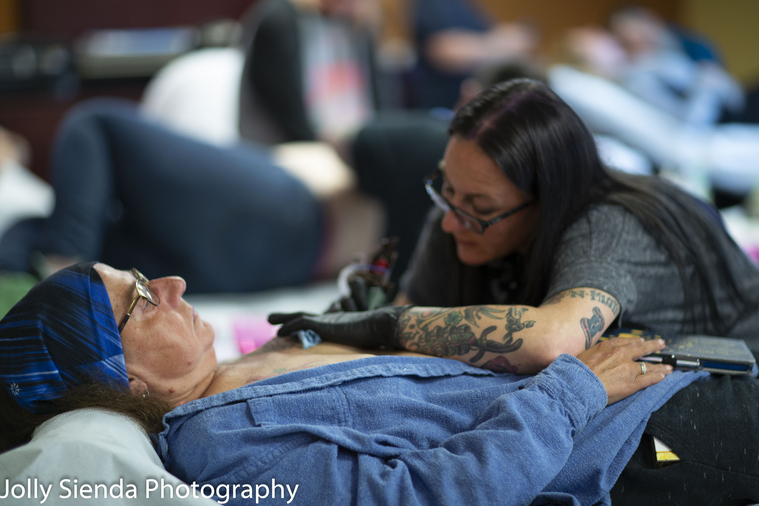 Breast Cancer Survivors get 
Mastectomy Tatoos
