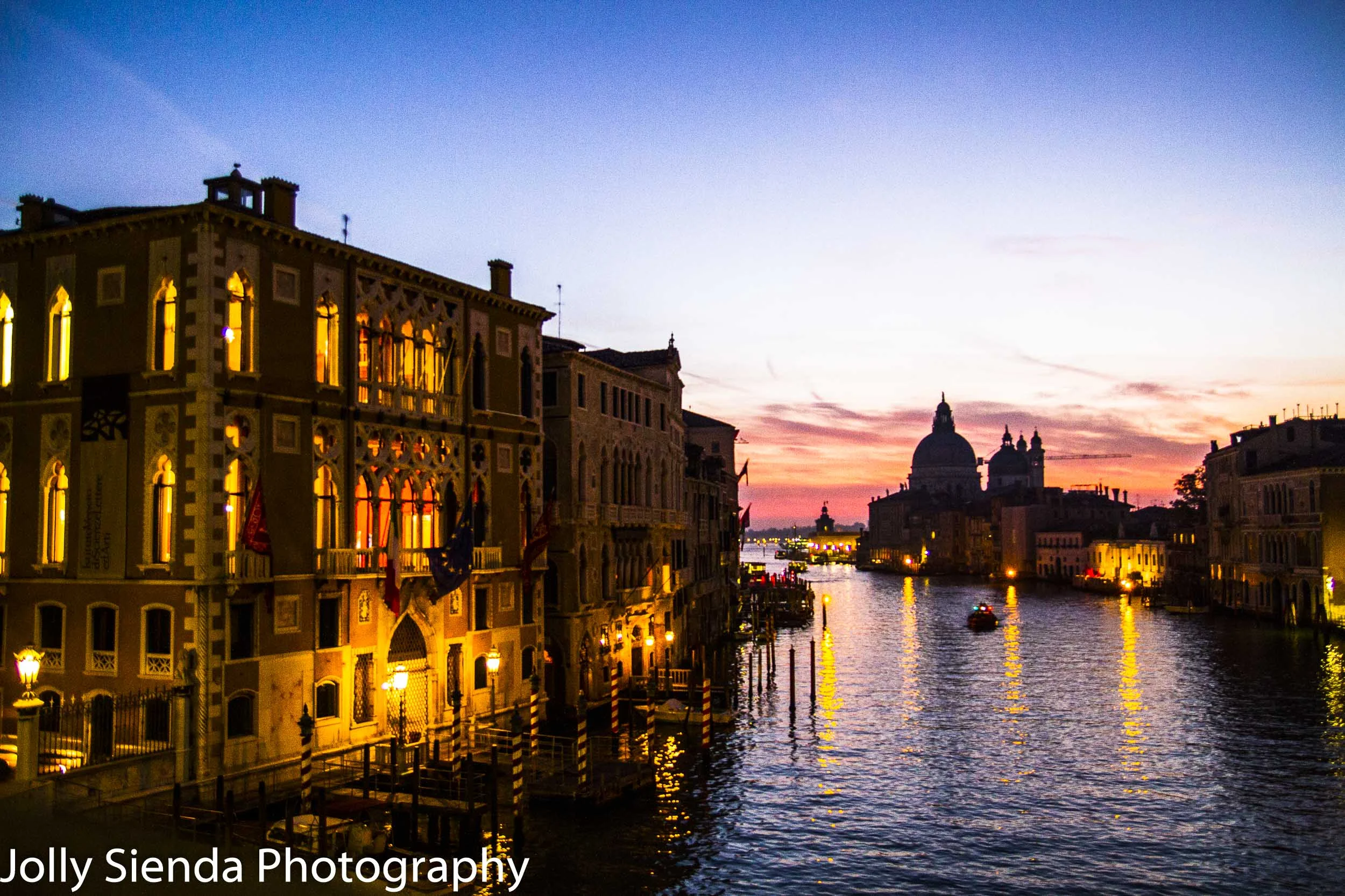 Sunrise on the Grand Canal Santa Maria Della Salute