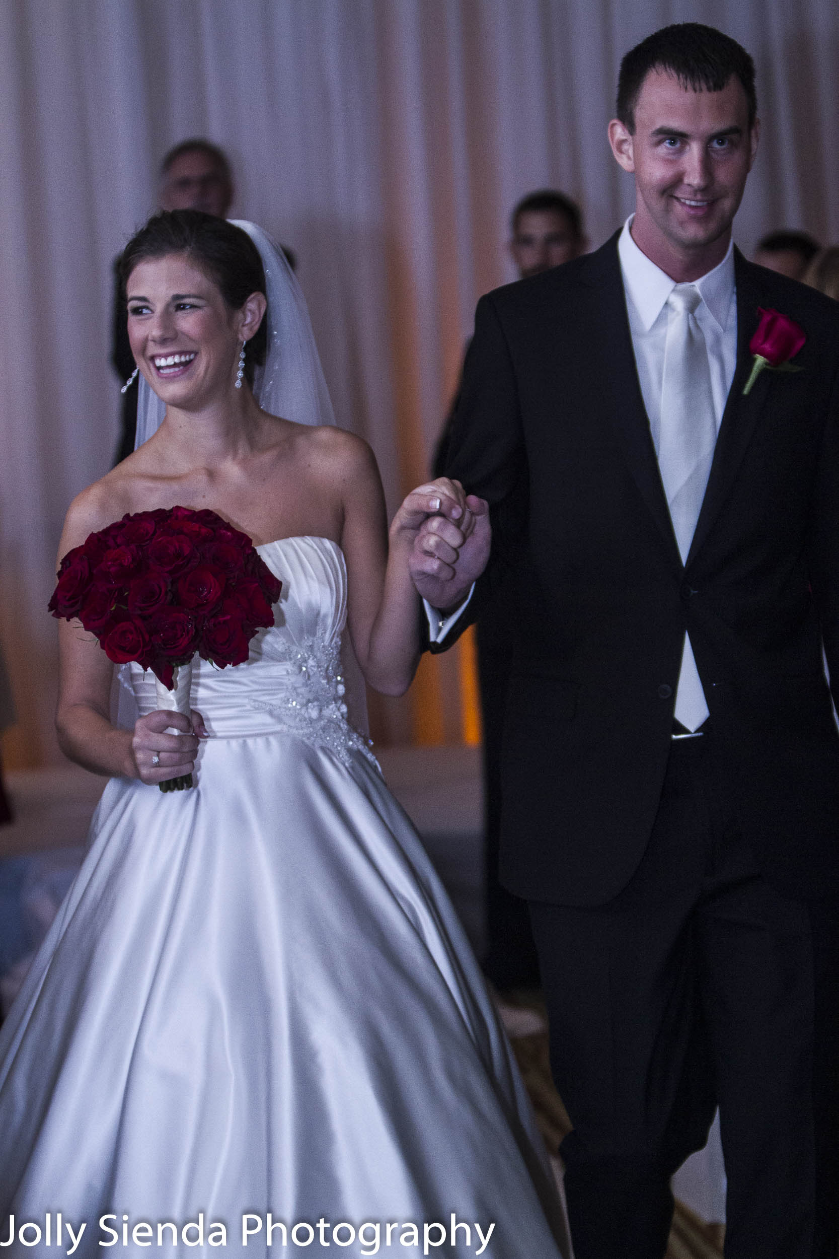 Love red roses for the bride and groom 