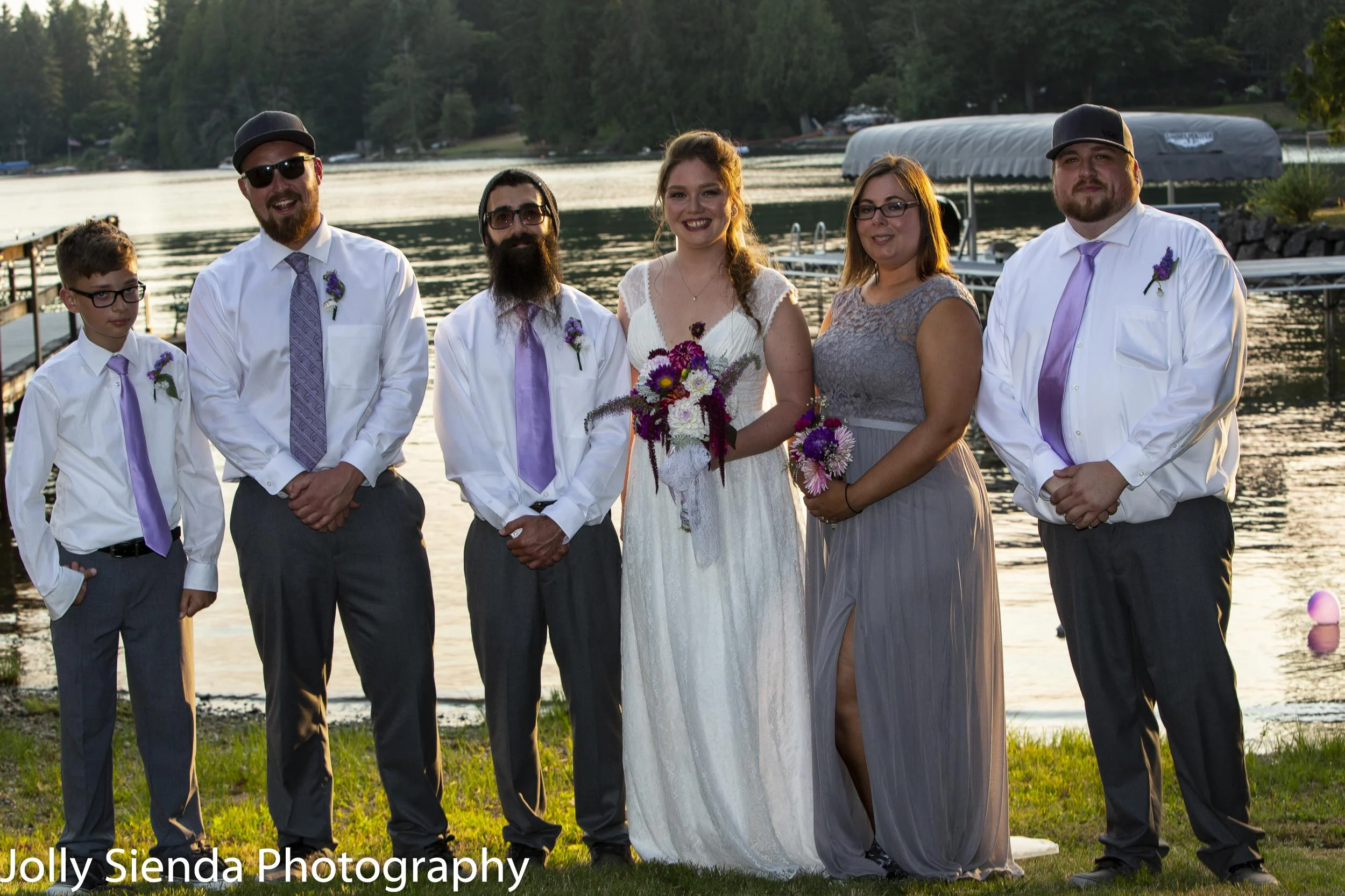Maurean and Dan’s wedding was at 6 pm, in August 2018. Capturing the warm golden early evening light.