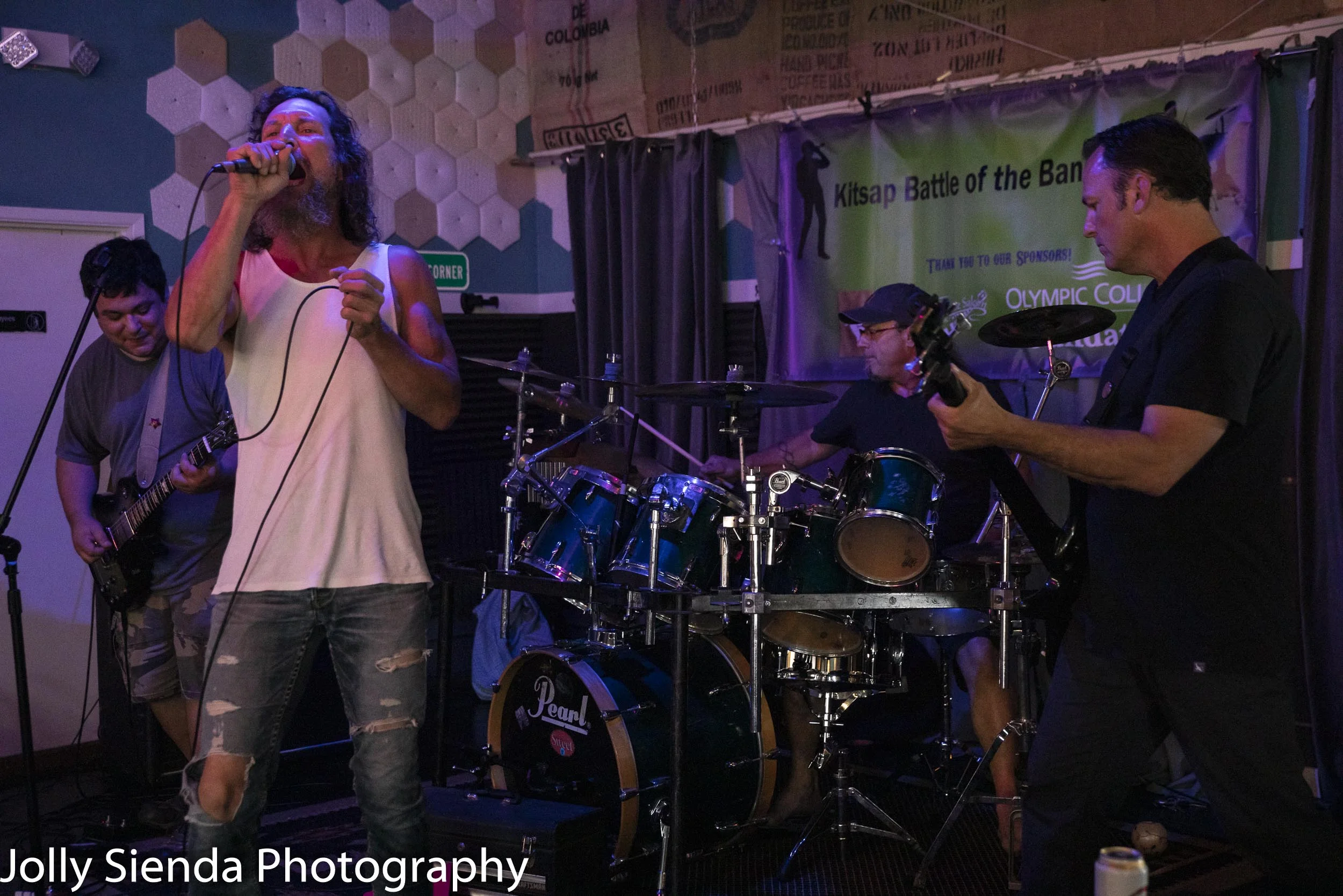 Andrew Shepperd and the Magnacarta Band, Kitsap Battle of the Bands, Slippery Pig, Jolly Sienda Photography