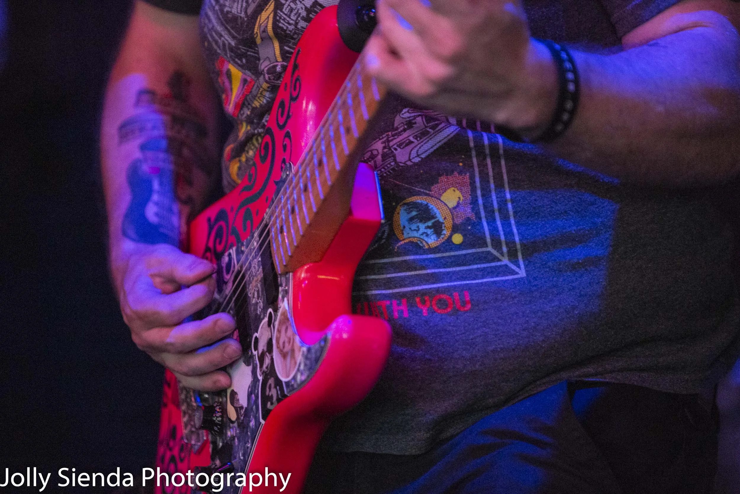 Cliffside Drive guitarist, Slippery Pig, Jolly Sienda Photography