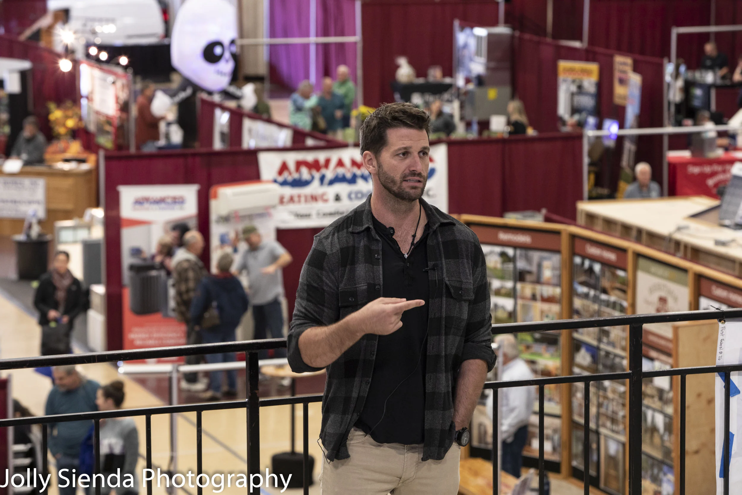 Brett Tutor of TLC’s Trading Spaces, key note speaker, at the Peninsula Home & Garden Expo!
