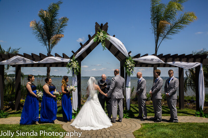 Wedding photography for a Hawaiian style wedding 