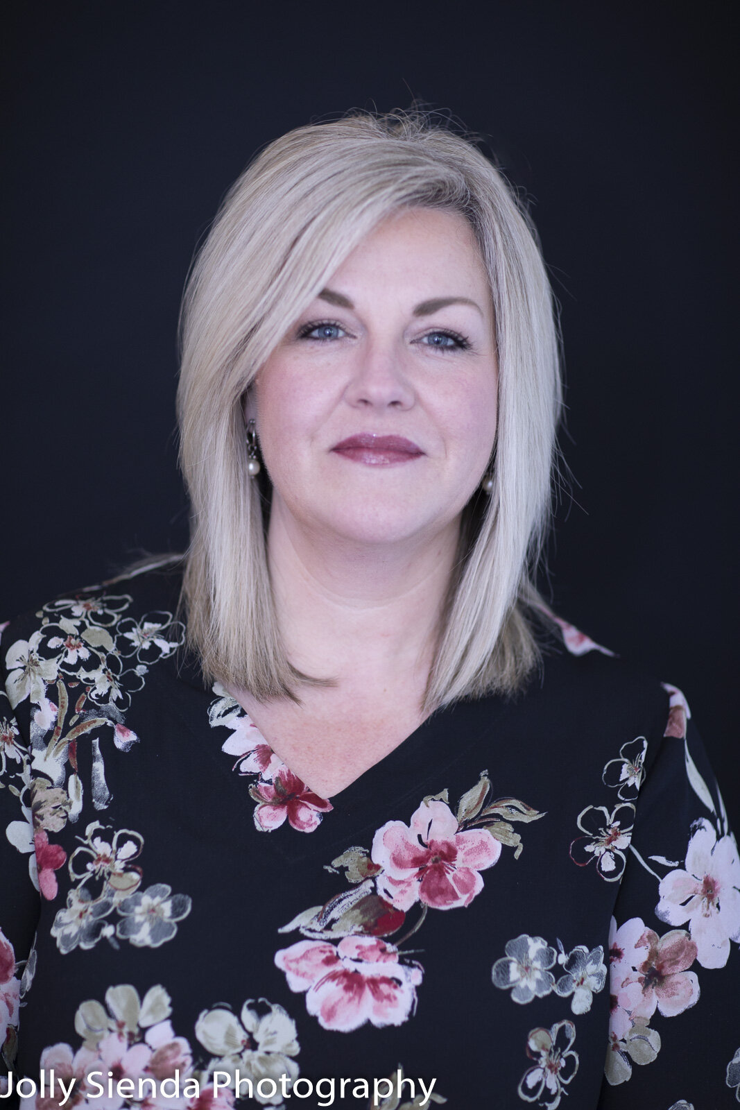 Tracy Bell, Priority Home Lending, professional portrait and hea