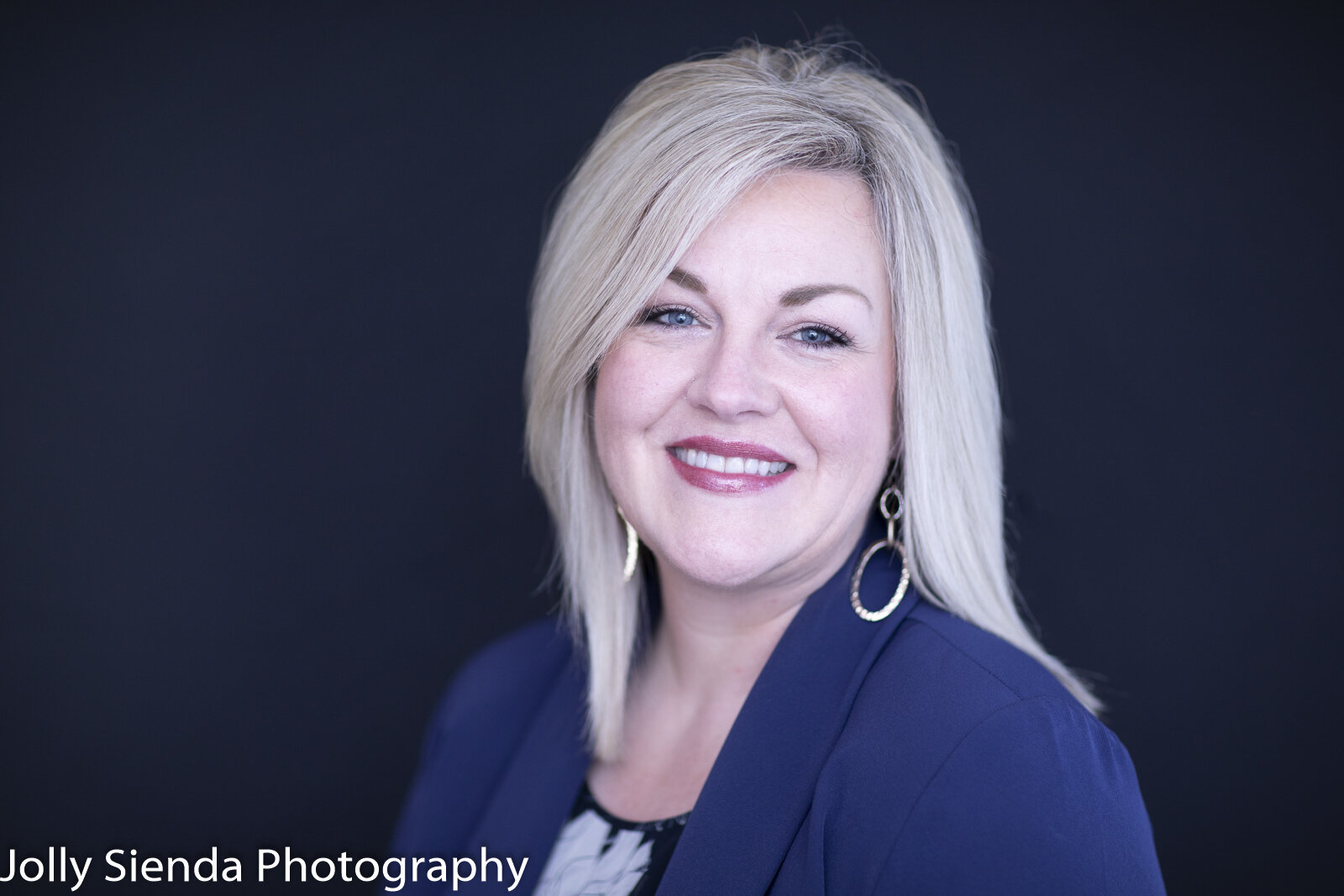 Tracy Bell, Priority Home Lending, professional portrait and hea