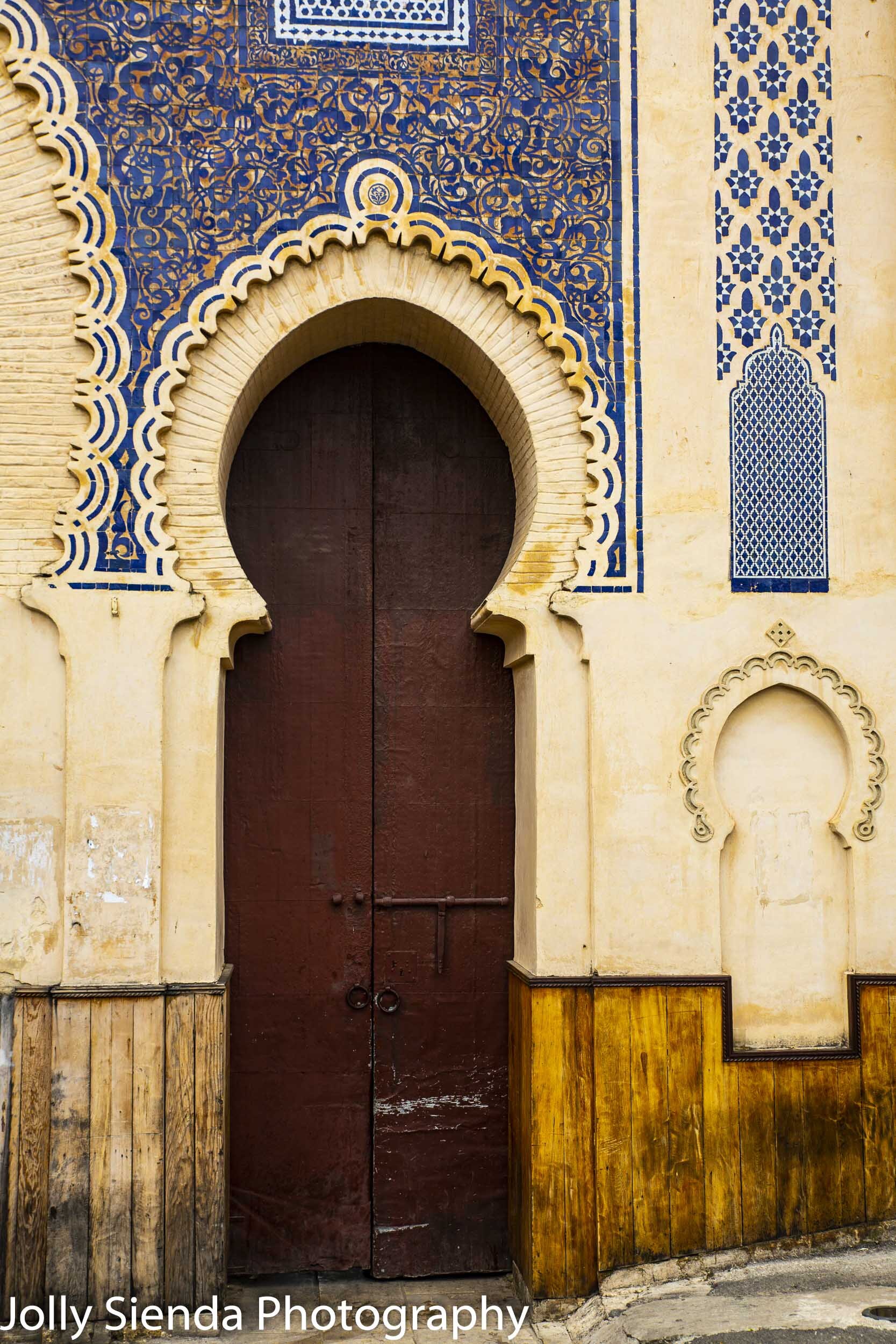 Arched door leading to the Blue Gate, Bab Bou Jeloud