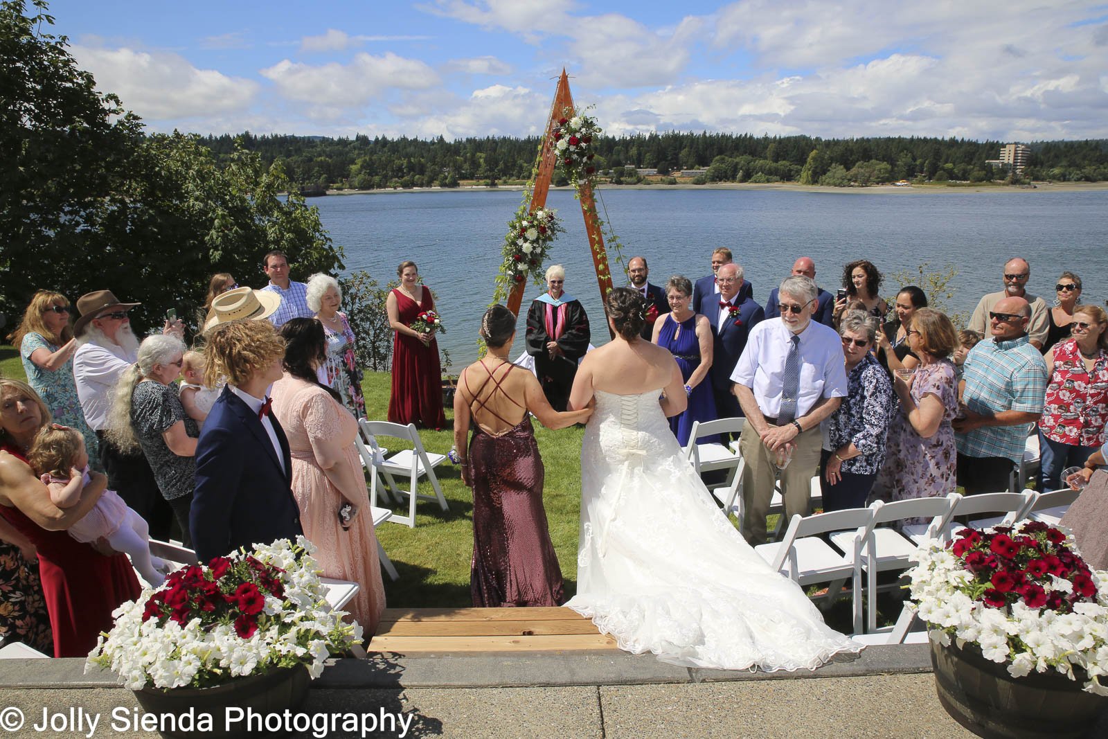 Marriage on the water by Jolly Sienda Photography