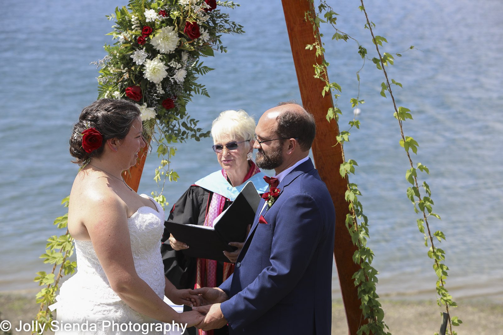 Marriage on the water by Jolly Sienda Photography