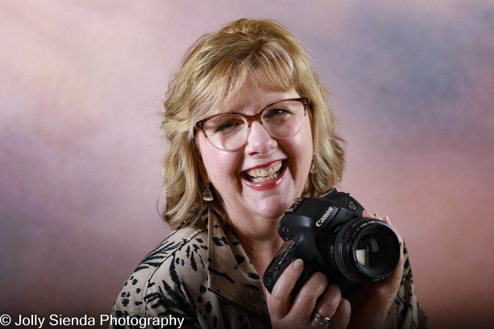 Headshots and portraiture photographer, photo of Jolly Sienda