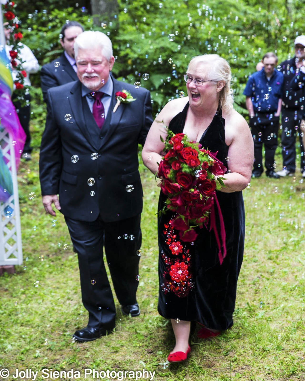 Bubbles at outdoor Kitsap Peninsula Poulsbo family wedding