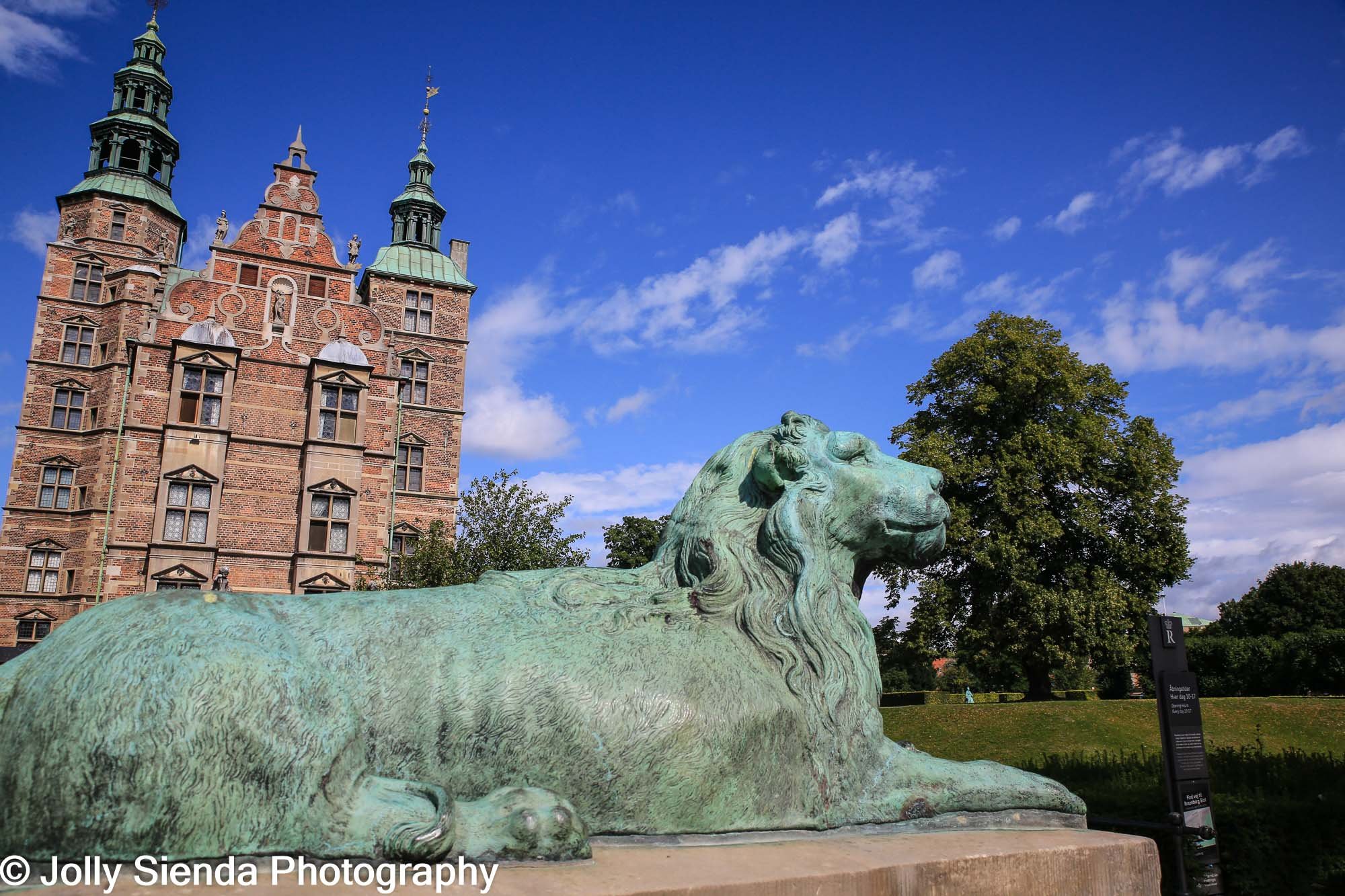 Bronze lion at Rosenborg Castle