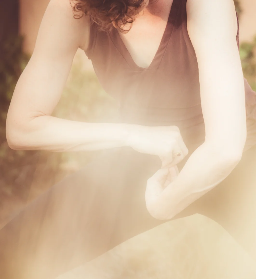 The Silk Reeling form from MogaDao Morning Medical Qigong.