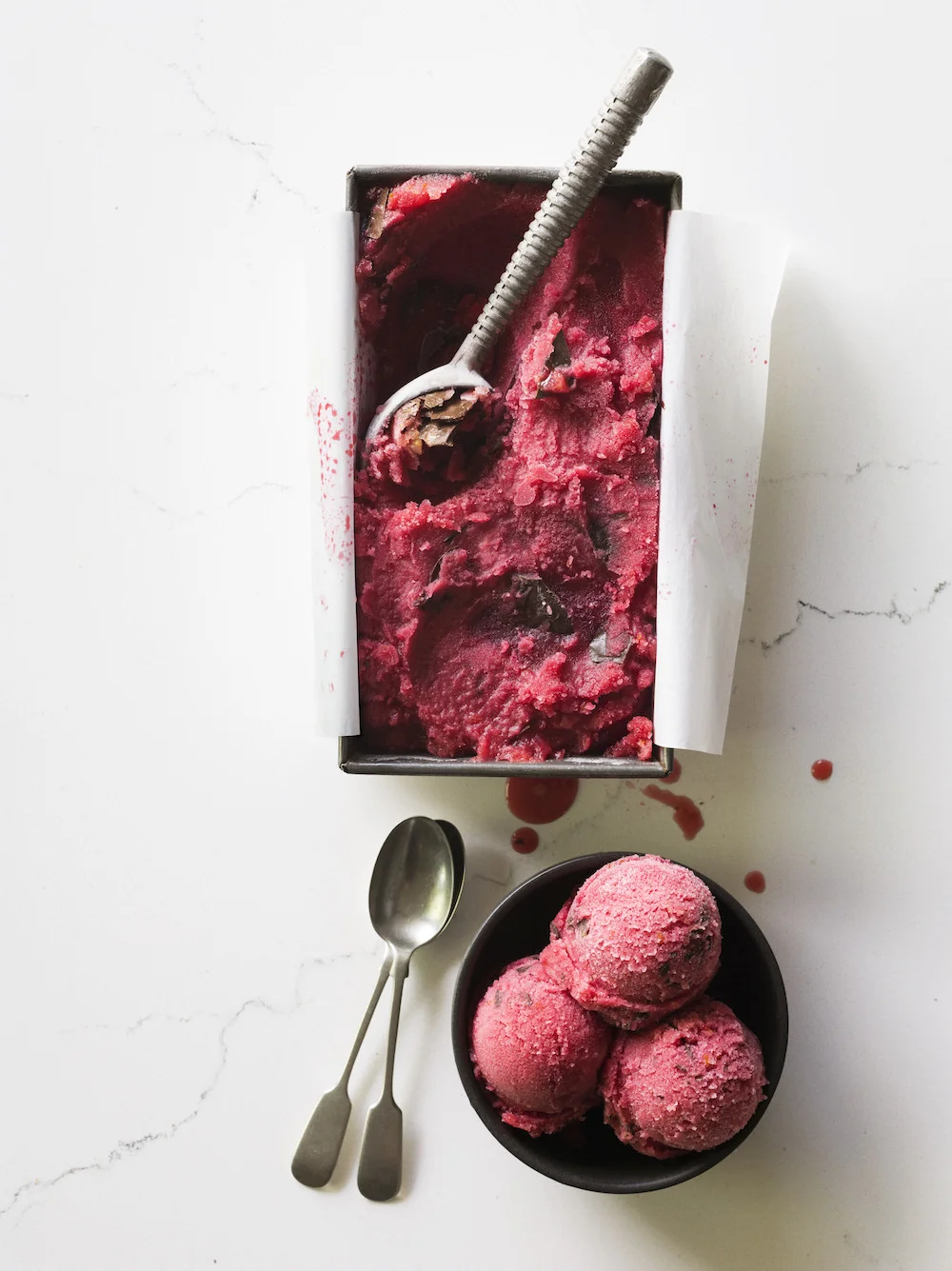sunsetmag:

Blood Orange and Bittersweet Chocolate Sorbet 


Got blood oranges? In San Diego, check Specialty Produce November through March&ndash;unless you’ve got a tree in your backyard. 