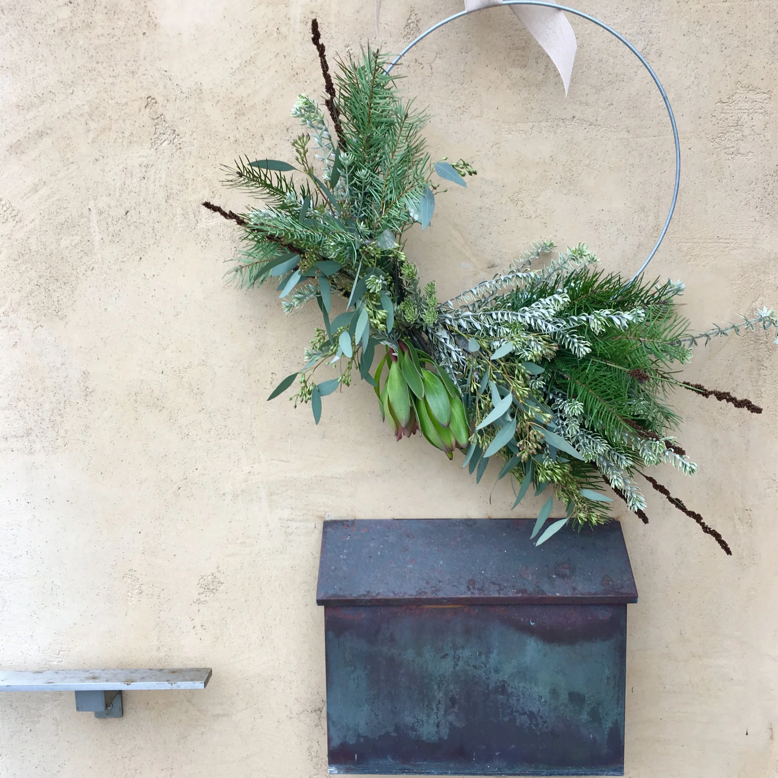 A modern Christmas wreath.