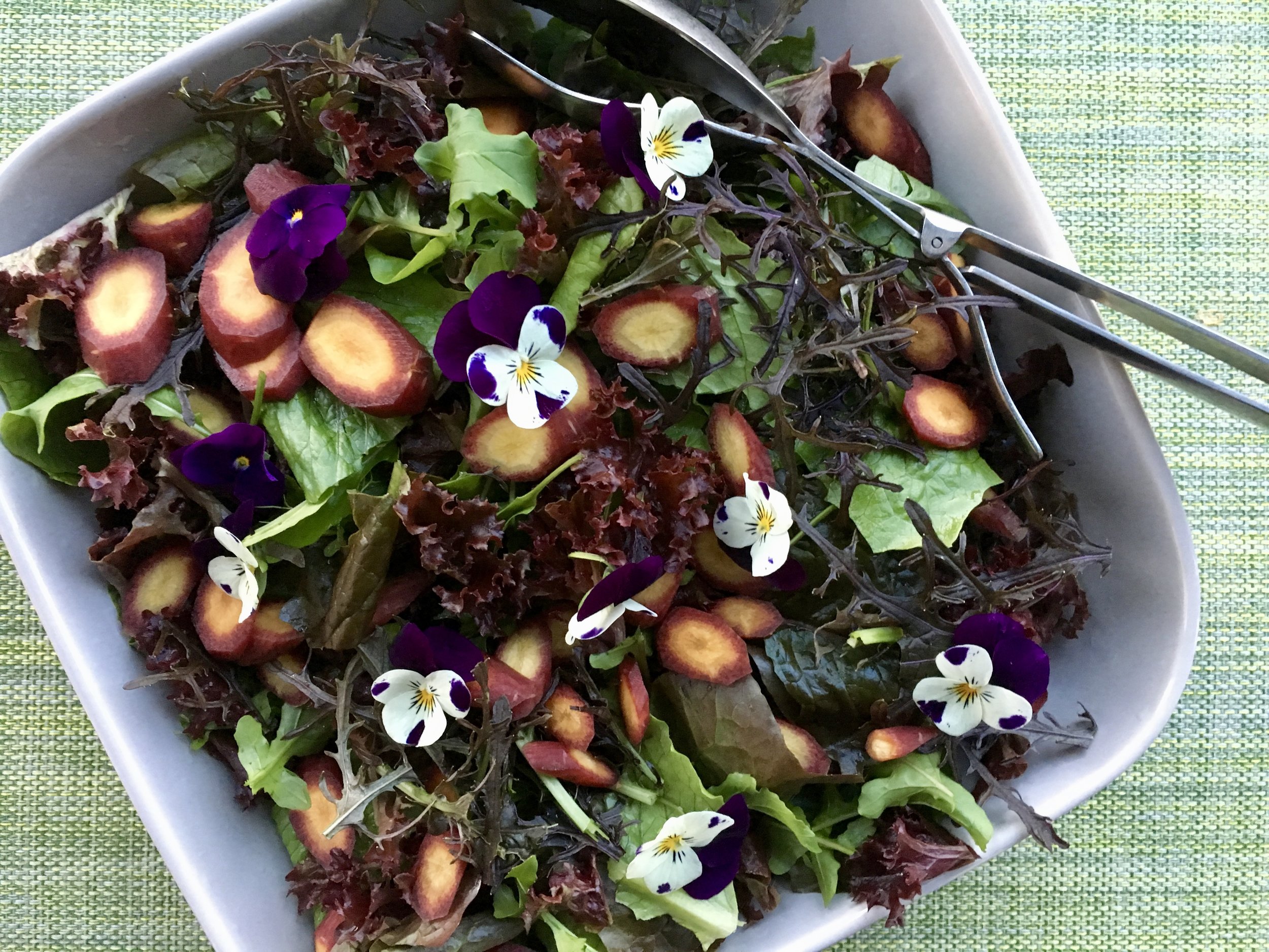 Winter garden salad