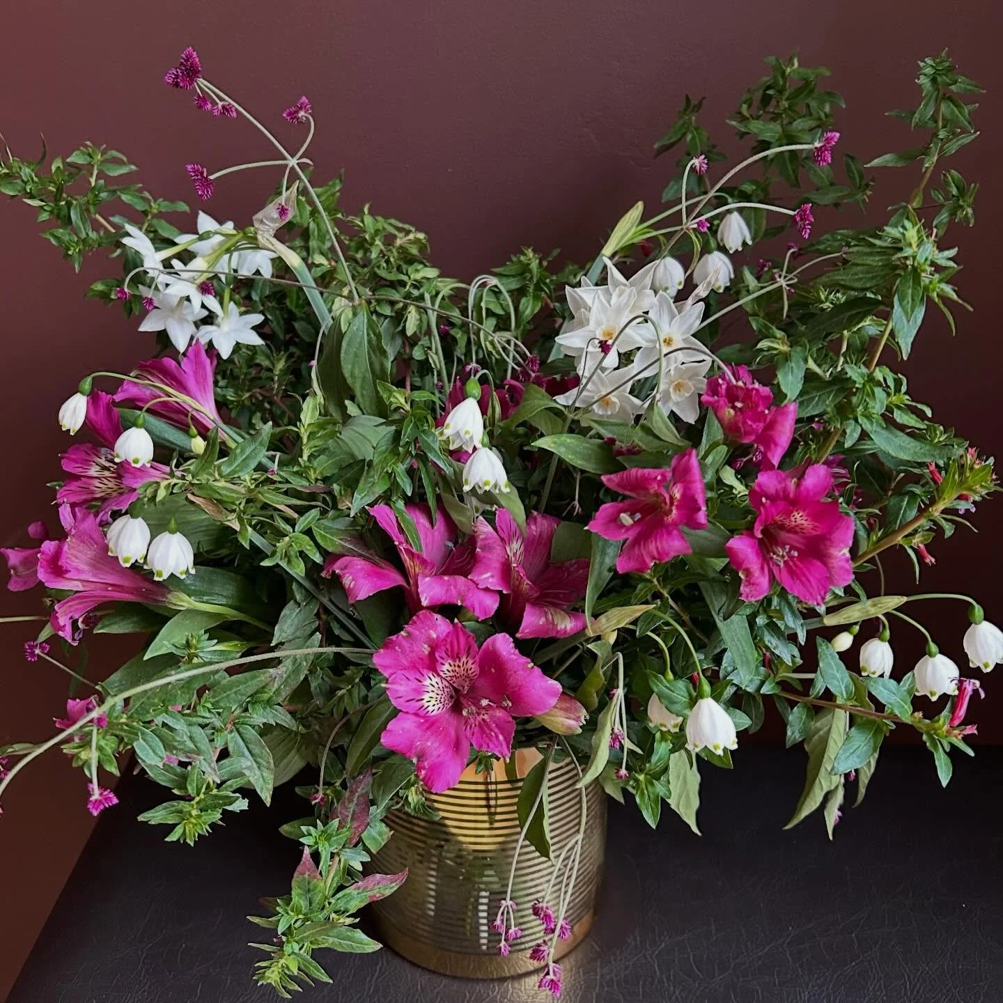 Sunday&rsquo;s bouquet. January garden gems. #alstroem&eacute;rias #summersnowflake #paperwhites #gomphrena