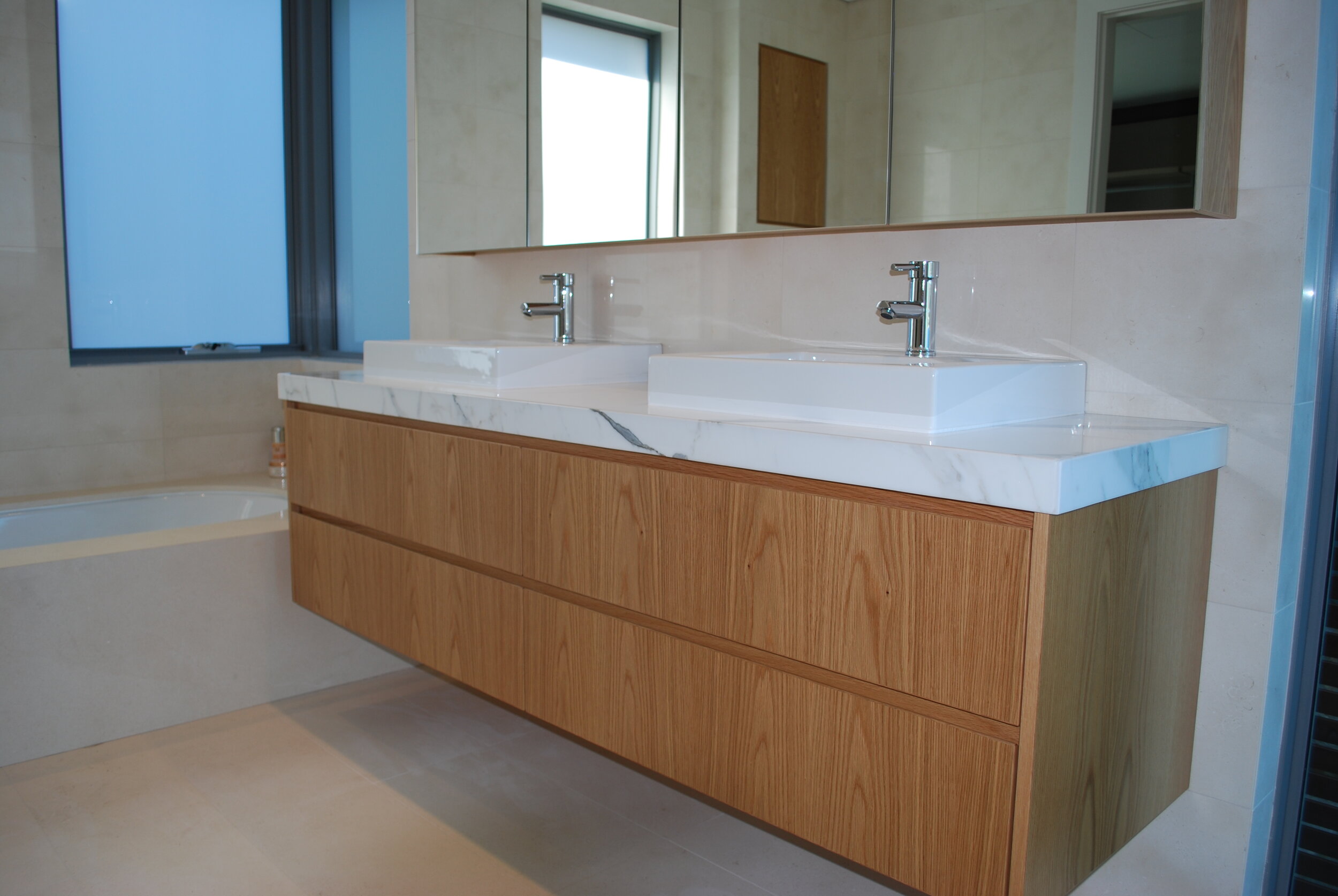 Float vanity thick 3.JPG