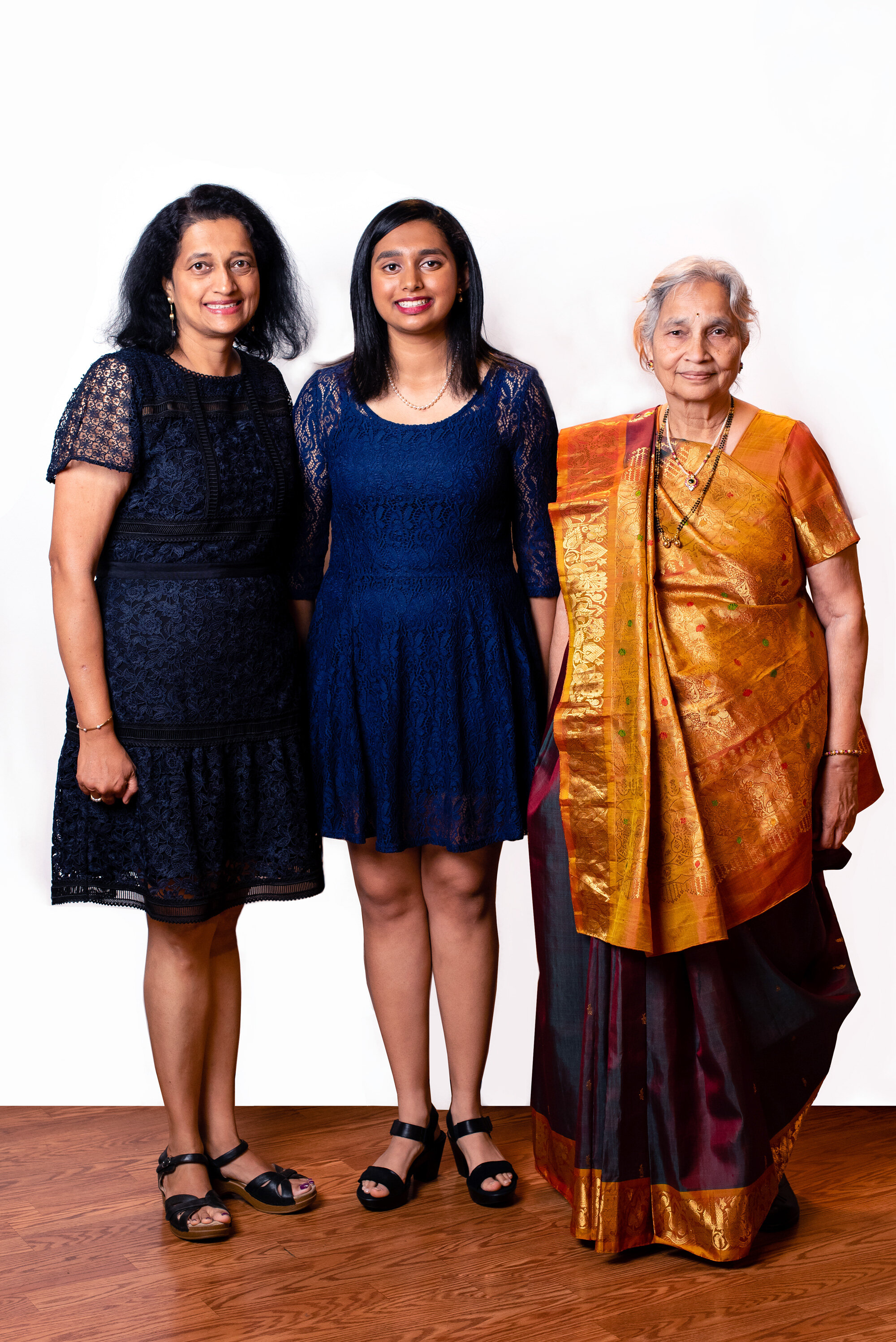 PriyaGraduationParty2019-Portraits-22.jpg