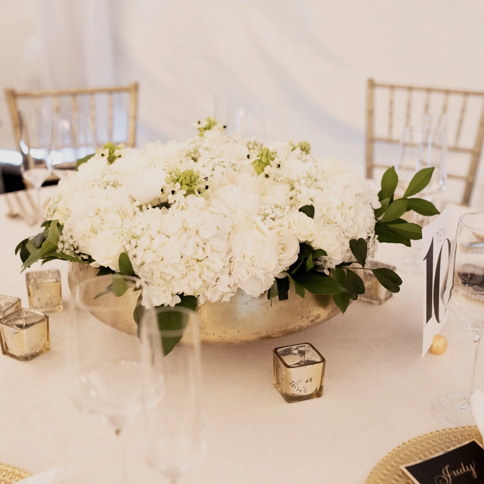 Centerpiece for outdoor tented reception in Ohio