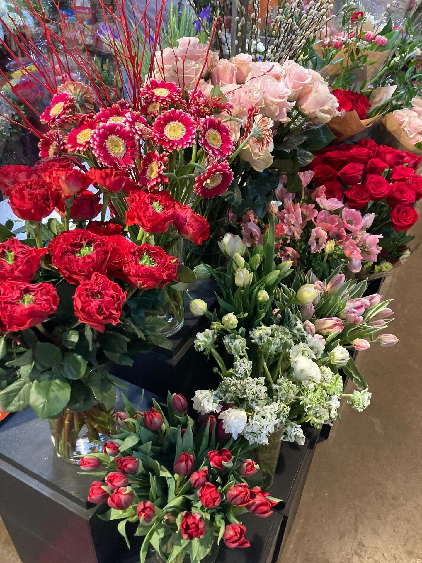 This week&rsquo;s BLOOM BAR! 🌹🌷🌸. 

Stop by and build your own bouquet with these beauties!