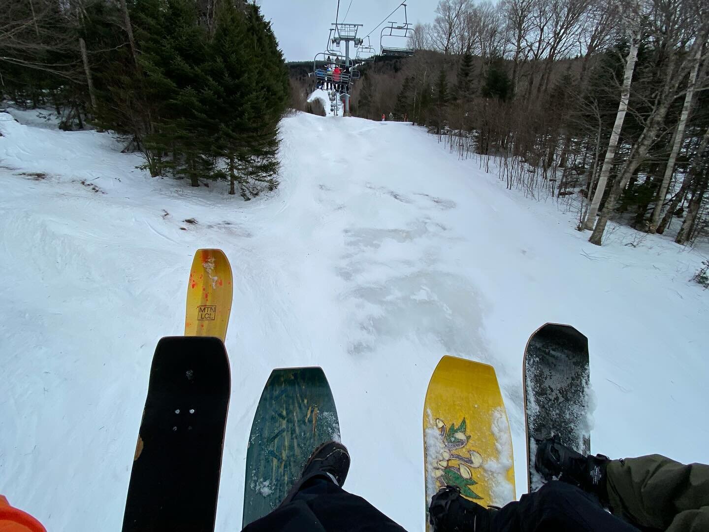Filling a quad w MTN Local!

#woodcarver
#snowboard
#splitboard
#snowskate
#madeforturning
#fasterthanyou
#premium
#handmade
#original
#shapes
#alwaysgo
#snowboarding
#getoutside
#snow
#life
#lifestyle
#livetoride