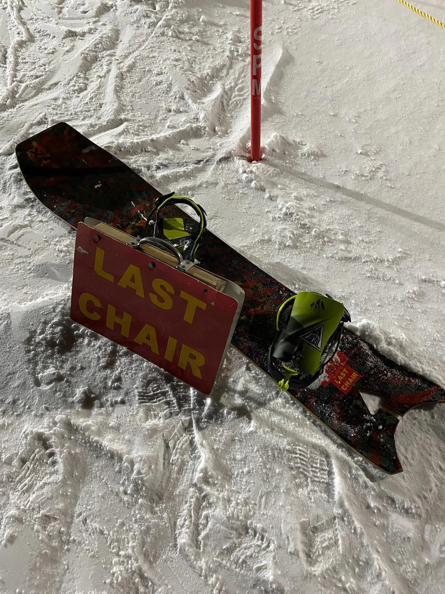 Never gets old.
&bull;
#woodcarver
#skipatrol 
#lastchair 
#livetoride