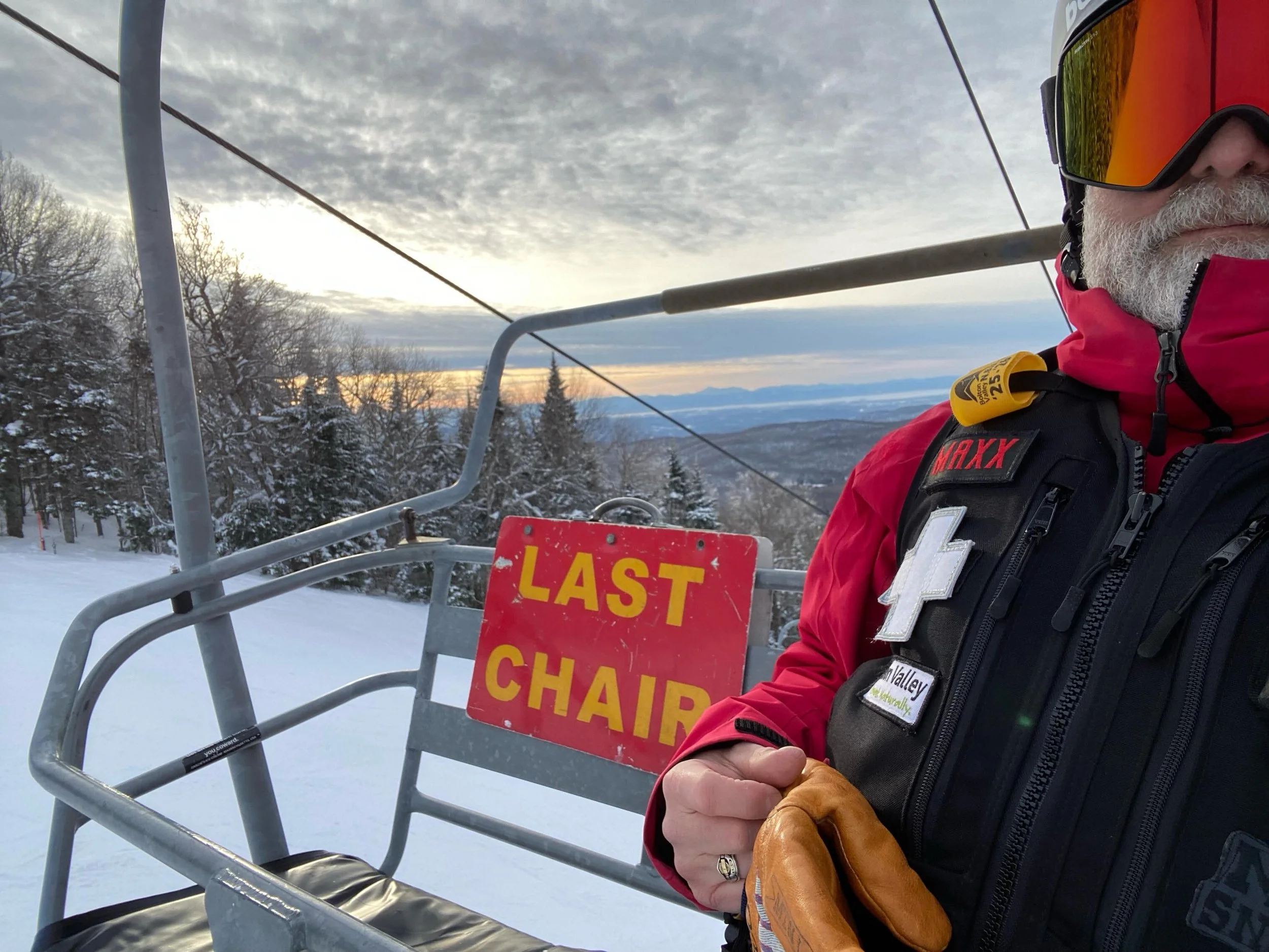 Missing those glorious winter moments!
&bull;
#woodcarver 
#alwaysgo 
#snowbording 
#livetoride