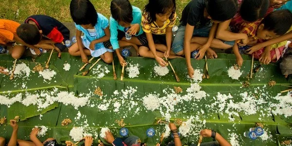 Communal-Dining.jpg