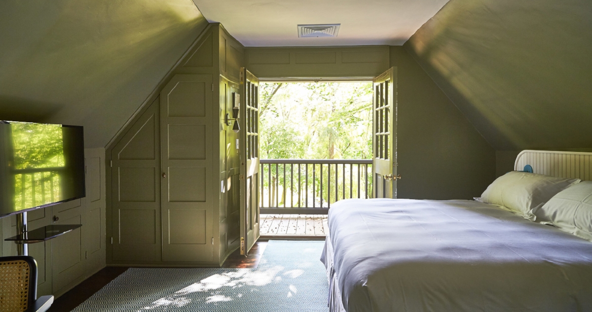 2149 TroutBeck Hotel, UpState, NY,