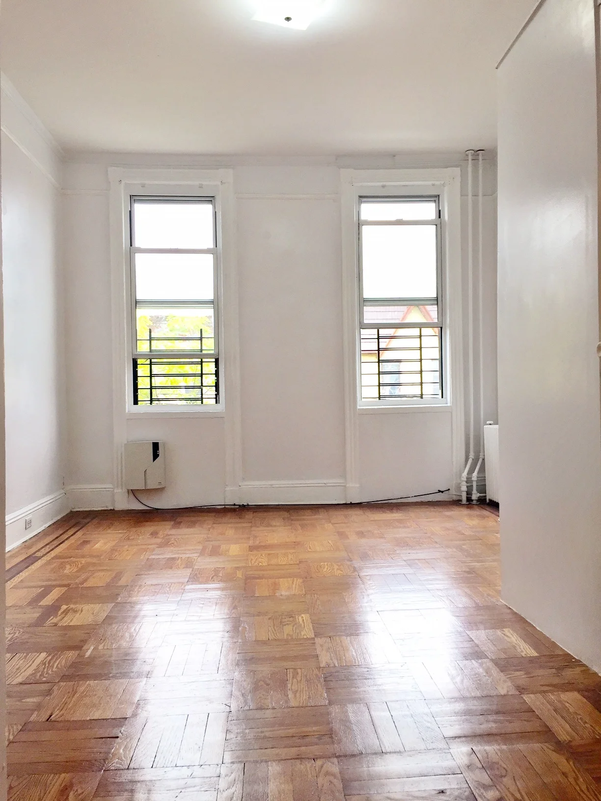 Ridgewood 1.5 Bedroom For Rent — Purple Stone Realty