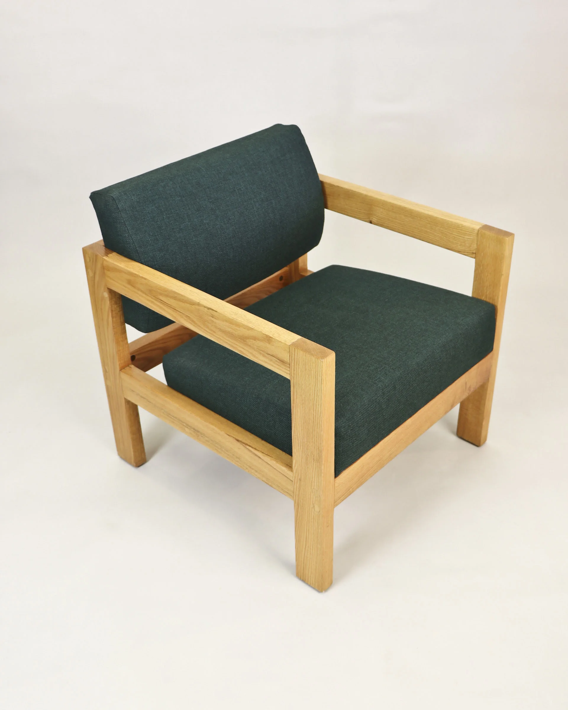 LoungeGreen2.jpg