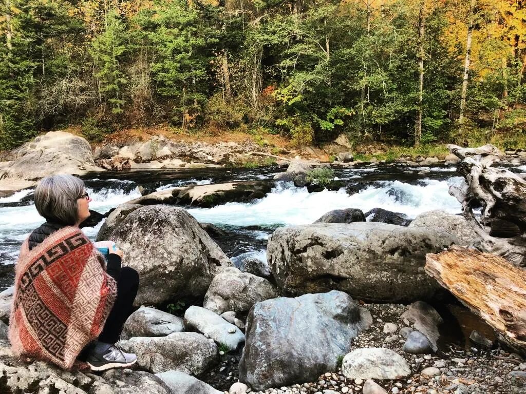 Mama enjoying the river ✨
